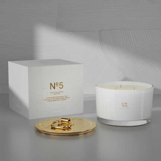 3-Wick White Tea Scented Candle | Brillo Collection
