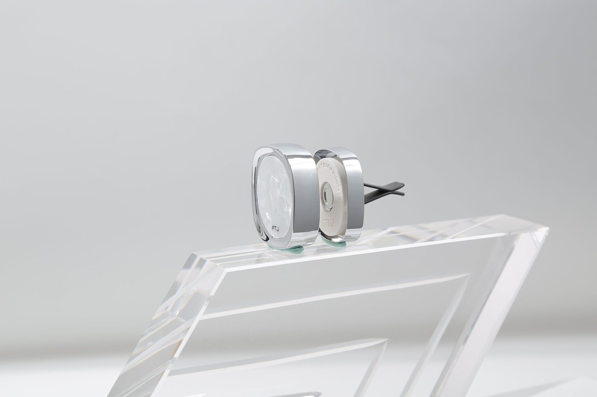 Icelandic Shell - Car Air Freshener | Fragrances | Relia Home